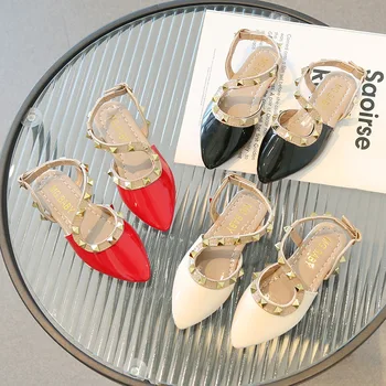 2023, весна-лето, новые корейские сандалии для девочек, детская обувь на плоской подошве с заклепками, модная обувь принцессы wild Baotou