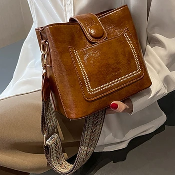 Female Bag New Fashion Lock Shoulder Messenger Bag Simple Retro Portable Pu Leather Small Bag Сумка Женская Багет