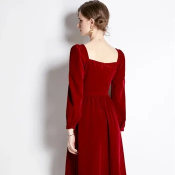 Бархатное платье с квадратным вырезом, французский Винтажный стиль Хепберн, Высококачественное ощущение темперамента, Нейлоновое однотонное приталенное платье