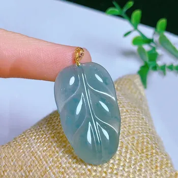 Ожерелье-подвеска из натурального нефрита 